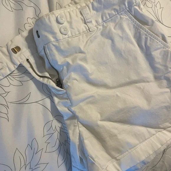 VINEYARD VINES 🐳 Classic White Shorts- women’s size 10 - Picture 4 of 6